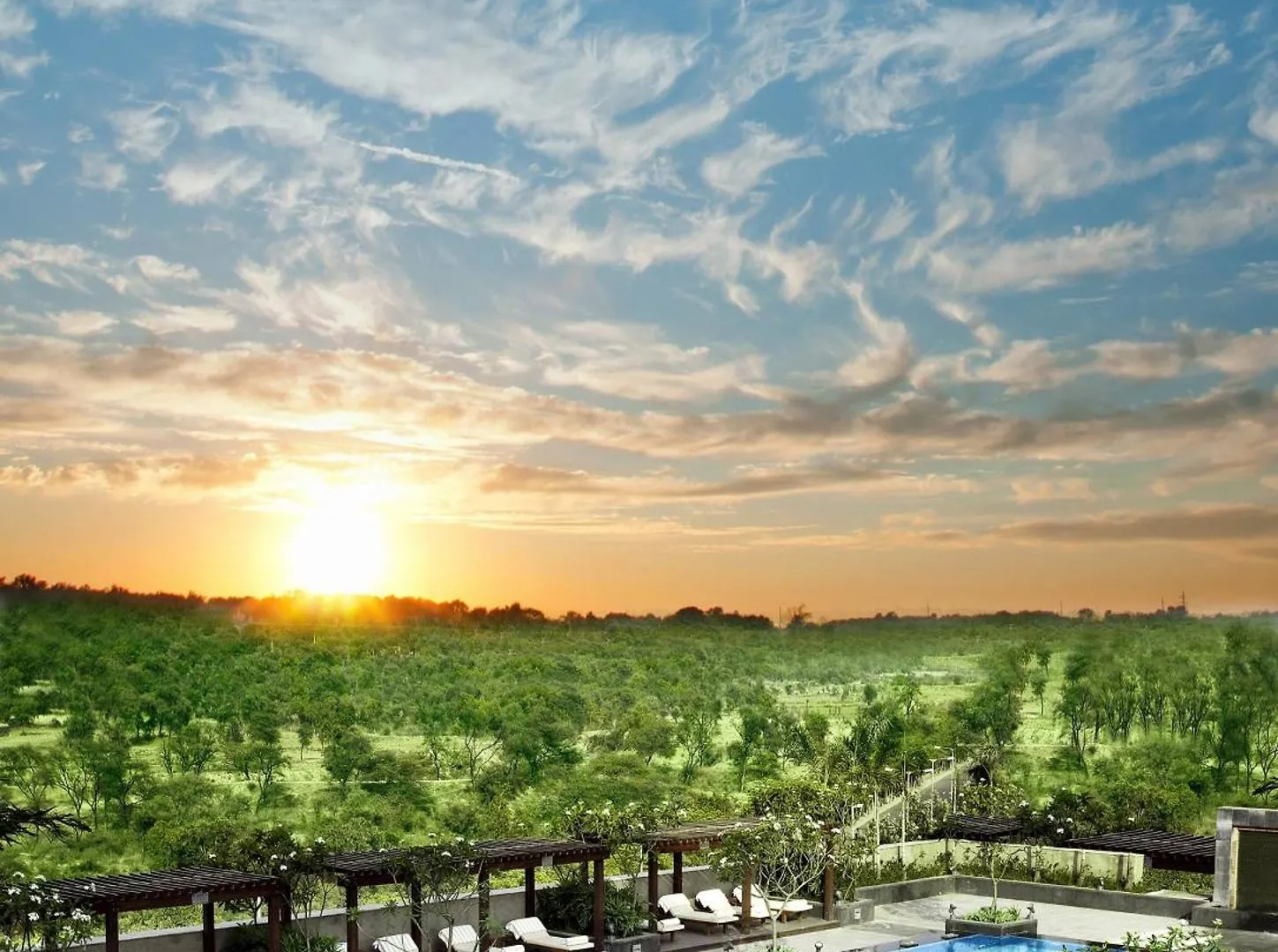 The Leela Ambience Gurugram Hotel & Residences - The Luxury Urban Sanctuary Gurgaon Indien