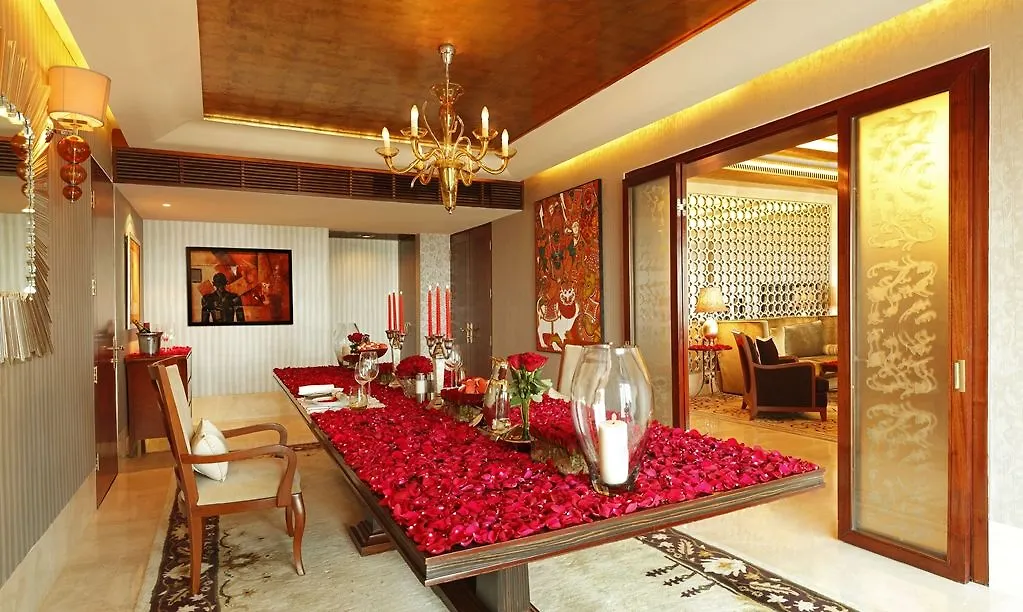 *****  The Leela Ambience Gurugram Hotel & Residences - The Luxury Urban Sanctuary Gurgaon India